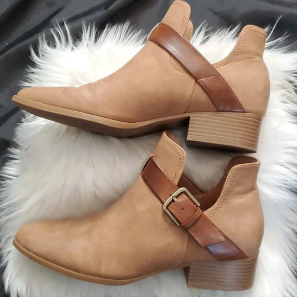 𝚆𝚘𝚗𝚍𝚎𝚛𝚕𝚢 𝚋𝚘𝚘𝚝𝚜, 𝙽𝚎𝚟𝚎𝚛 𝚠𝚘𝚛𝚗, 𝚐𝚛𝚎𝚊𝚝 𝚌𝚘𝚗𝚍𝚒𝚝𝚒𝚘𝚗! - Picture 7 of 10